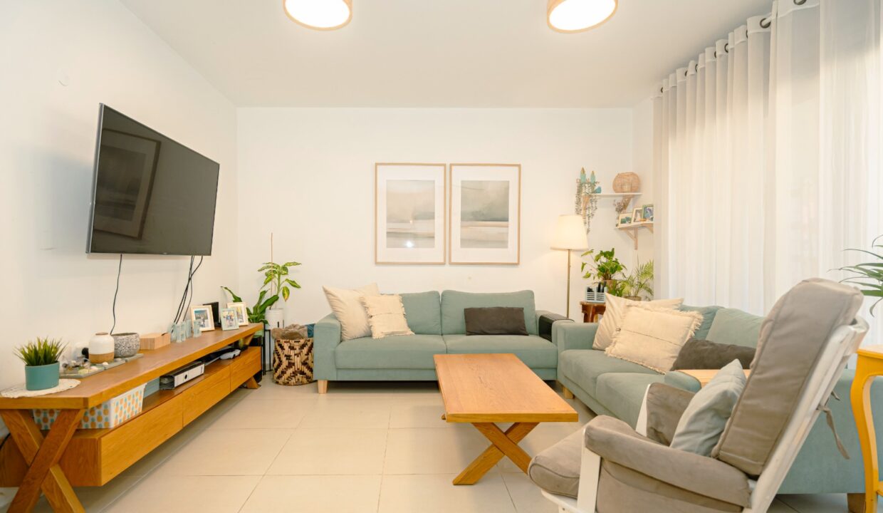 WhatsApp Image 2026-01-11 at 09.23.38 (1)