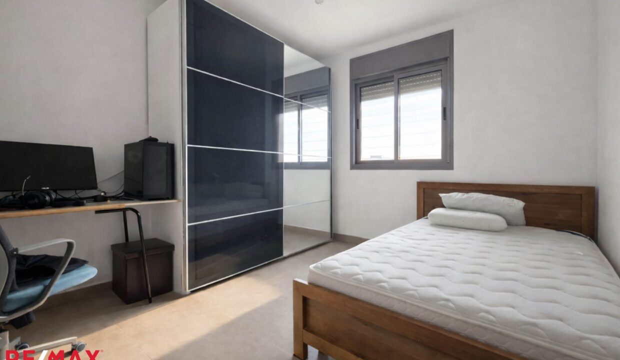 WhatsApp Image 2026-01-13 at 09.18.05 (1)