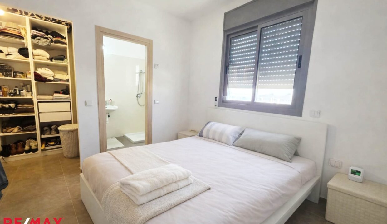 WhatsApp Image 2026-01-13 at 09.18.05