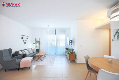 למכירה בחריש דירת 4 חדרים בשכונת הפרחים