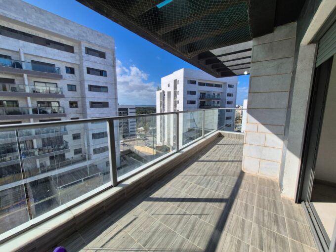 למכירה בחריש דירת 5 חדרים בשכונת הפרחים