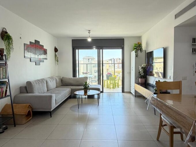 למכירה בחריש דירת 4 חדרים בשכונת החורש