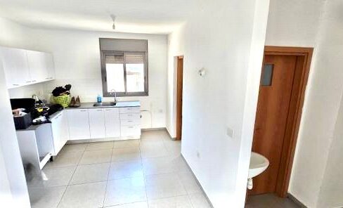 למכירה בחריש דירת 3 חדרים בשכונת החורש