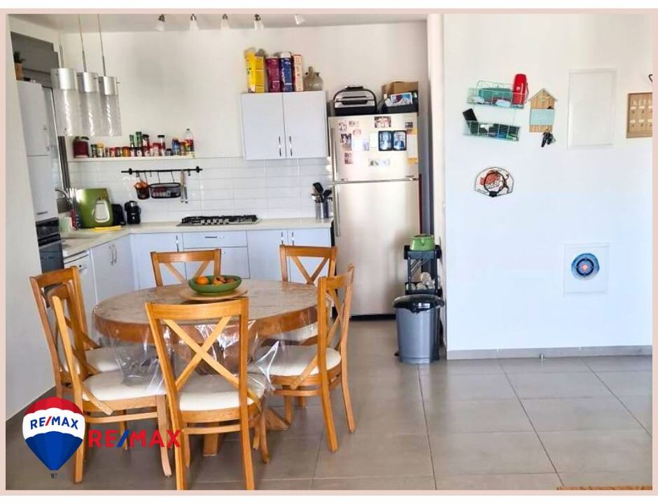 WhatsApp Image 2026-04-06 at 09.35.48 (2)